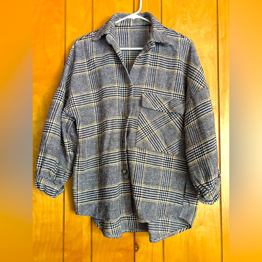 Plaid collared and drop shoulder SHEIN oversized coat.